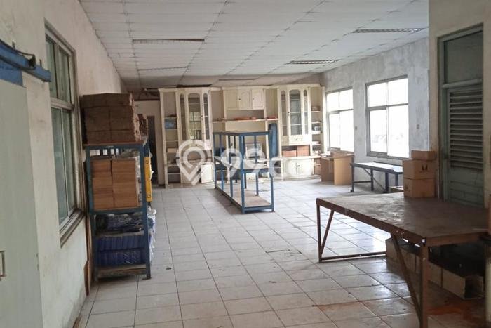 Unit Gudang Dijual di Curug Tangerang Luas Tanah 6965m2, Luas Bangunan 3690m2 Unit Gudang Dijual di Curug Tangerang Luas Tanah 6965m2, Luas Bangunan 3690m2