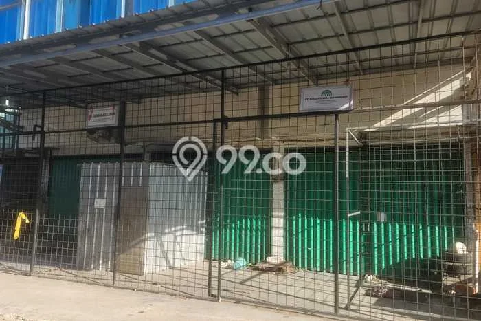 Unit Ruko Disewakan di Batu Ceper di Area Ramai & Strategis Unit Ruko Disewakan di Batu Ceper di Area Ramai & Strategis