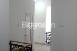 Hunian Cantik Minimalis Lb 200m2 di Pondok Aren, Tangerang Selatan Hunian Cantik Minimalis Lb 200m2 di Pondok Aren, Tangerang Selatan