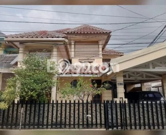 Siap Huni Rumah Mewah 5 Kamar di Duren Sawit Dekat ke Mana Pun Siap Huni Rumah Mewah 5 Kamar di Duren Sawit Dekat ke Mana Pun