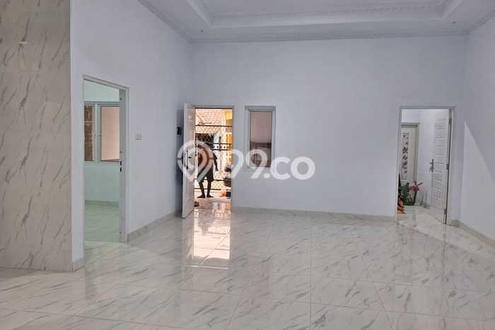 Rumah Strategis Minimalis Lb 81m2 di Cipondoh, Tangerang Rumah Strategis Minimalis Lb 81m2 di Cipondoh, Tangerang