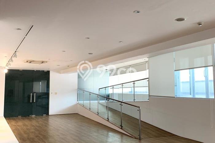 Kantor Disewa di Kebon Jeruk, Jakarta Barat, LT 76m2 / LB 76m2 Kantor Disewa di Kebon Jeruk, Jakarta Barat, LT 76m2 / LB 76m2