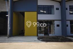 INVESTASI MENGUNTUNGKAN! Gudang Kawasan , Luas 360m2m², Pusat Bisnis INVESTASI MENGUNTUNGKAN! Gudang Kawasan , Luas 360m2m², Pusat Bisnis