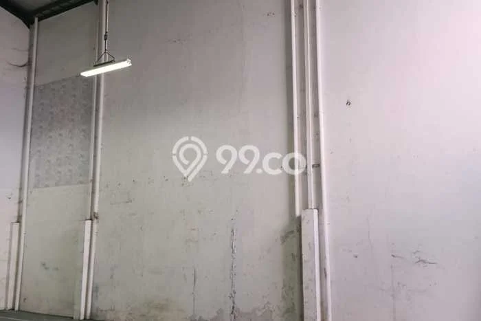 Gudang untuk Disewa di Pusat Jakarta Barat Luas Bangunan 180m2 Gudang untuk Disewa di Pusat Jakarta Barat Luas Bangunan 180m2