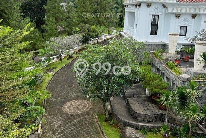 Rumah Elit LB 1200m2 Siap Pakai Desain Elegan di Sentul City, Bogor Rumah Elit LB 1200m2 Siap Pakai Desain Elegan di Sentul City, Bogor