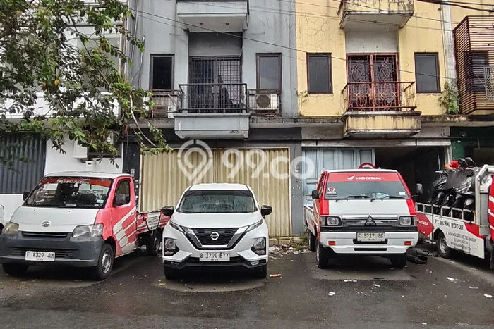 Disewakan Ruko di Kawasan Ramai Pajajaran Luas 113m2 Disewakan Ruko di Kawasan Ramai Pajajaran Luas 113m2