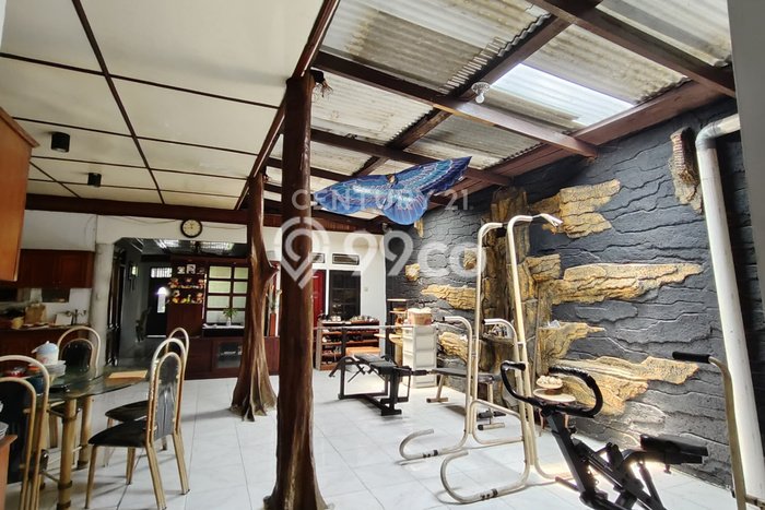 Rumah Modern 3 Kamar LT 214m2 di Ciparigi Rumah Modern 3 Kamar LT 214m2 di Ciparigi