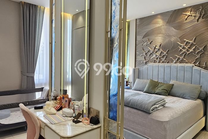 For Sale! Premium House LT 162m2 Desain Modern di Pakuwon For Sale! Premium House LT 162m2 Desain Modern di Pakuwon
