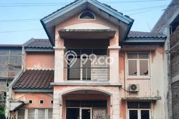 Ready to Use! Luxury House LT 200m2 Desain Elegan di Metland Puri Ready to Use! Luxury House LT 200m2 Desain Elegan di Metland Puri