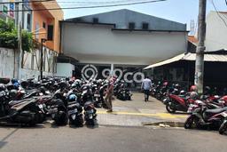 Komersial Bagus Dijual LB 300m2 Lokasi Strategis Jakarta Pusat Area Cocok untuk Bisnis Komersial Bagus Dijual LB 300m2 Lokasi Strategis Jakarta Pusat Area Cocok untuk Bisnis