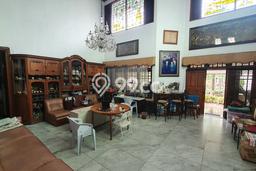 Rumah Mewah LB 400m2 Siap Pakai Desain Elegan di Sektor 1 - Bintaro, Jakarta Selatan Rumah Mewah LB 400m2 Siap Pakai Desain Elegan di Sektor 1 - Bintaro, Jakarta Selatan