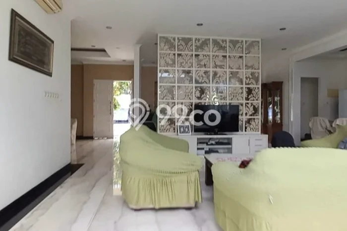 PREMIUM CHOICE! Rumah di Mampang Prapatan, 5 KT, Lingkungan Asri, LT 430m2m² LB 650m2m² PREMIUM CHOICE! Rumah di Mampang Prapatan, 5 KT, Lingkungan Asri, LT 430m2m² LB 650m2m²