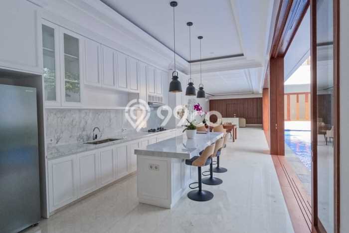 Jual Rumah Mewah Elegan Dengan View Eksklusif di Kemang, Jakarta Selatan Jual Rumah Mewah Elegan Dengan View Eksklusif di Kemang, Jakarta Selatan