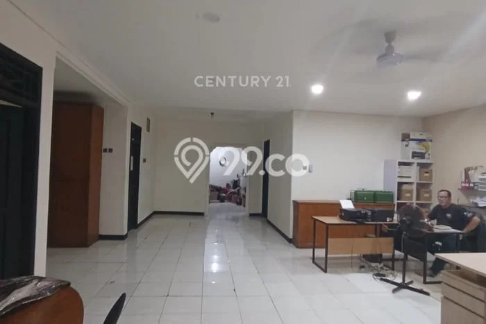Jual Rumah Mewah Megah Dengan View Eksklusif di Klender, Jakarta Timur Jual Rumah Mewah Megah Dengan View Eksklusif di Klender, Jakarta Timur