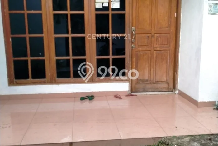 Siap Huni Hunian Elit 6 Kamar di Pasar Rebo Dekat ke Mana Saja Siap Huni Hunian Elit 6 Kamar di Pasar Rebo Dekat ke Mana Saja