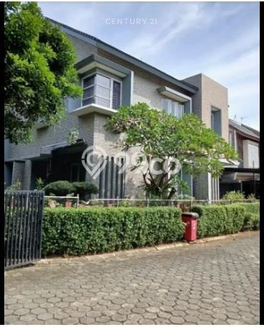 Jual Rumah Mewah Elegan Dengan View Cantik di Bambu Apus, Jakarta Timur Jual Rumah Mewah Elegan Dengan View Cantik di Bambu Apus, Jakarta Timur