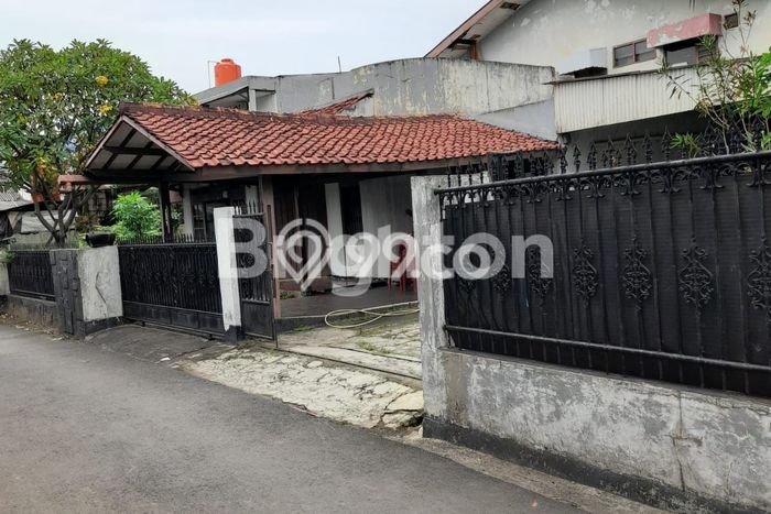 Siap Huni Hunian Elit 4 Kamar di Pesanggrahan Dekat ke Mana Pun Siap Huni Hunian Elit 4 Kamar di Pesanggrahan Dekat ke Mana Pun