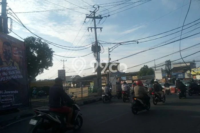 Ruko Bagus Dijual di Cikutra Bandung Strategis Cocok untuk Kembangkan Bisnis Ruko Bagus Dijual di Cikutra Bandung Strategis Cocok untuk Kembangkan Bisnis