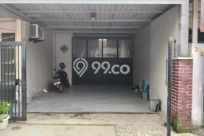 Dijual Cepat Rumah Bagus Siap Huni LB 240m2 di Tambaksari, Surabaya Dijual Cepat Rumah Bagus Siap Huni LB 240m2 di Tambaksari, Surabaya