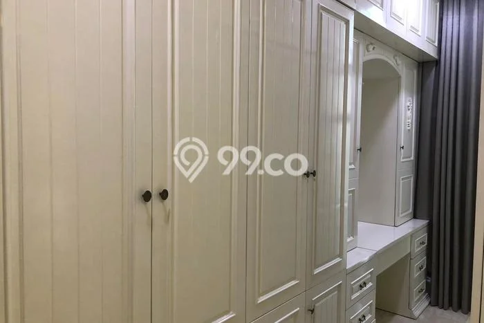 Apartemen Disewakan 3 Kamar Murah Siap Huni di Surabaya, Luas 120m2 Apartemen Disewakan 3 Kamar Murah Siap Huni di Surabaya, Luas 120m2