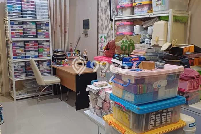 Jarang Ada! Rumah Kontrakan 3 Kamar Bagus Siap Huni Pakuwon City Jarang Ada! Rumah Kontrakan 3 Kamar Bagus Siap Huni Pakuwon City