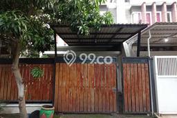 Jual Rumah Bagus Siap Huni LB 135m2 di Rungkut, Surabaya Jual Rumah Bagus Siap Huni LB 135m2 di Rungkut, Surabaya