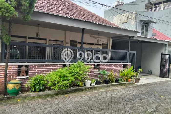 Dijual Cepat Rumah Bagus Siap Huni LB 240m2 di Tambaksari, Surabaya Dijual Cepat Rumah Bagus Siap Huni LB 240m2 di Tambaksari, Surabaya