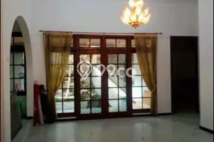 Dijual Rumah Mewah Elegan Dengan View Eksklusif di Kertajaya, Surabaya Dijual Rumah Mewah Elegan Dengan View Eksklusif di Kertajaya, Surabaya