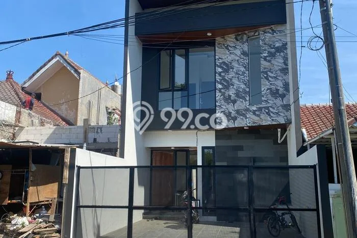 Jual Rumah Favorit Siap Huni LB 125m2 di Rungkut, Surabaya Jual Rumah Favorit Siap Huni LB 125m2 di Rungkut, Surabaya