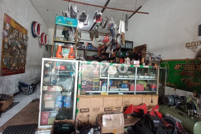 Ruko Bagus Dijual LB 110m2 Lokasi Strategis Surabaya Area Cocok untuk Bisnis Ruko Bagus Dijual LB 110m2 Lokasi Strategis Surabaya Area Cocok untuk Bisnis