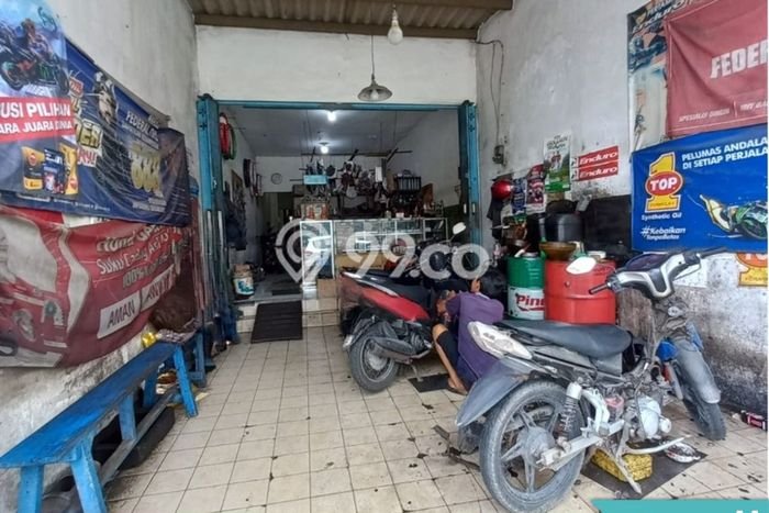 Ruko Bagus Dijual LB 110m2 Lokasi Strategis Surabaya Area Cocok untuk Bisnis Ruko Bagus Dijual LB 110m2 Lokasi Strategis Surabaya Area Cocok untuk Bisnis