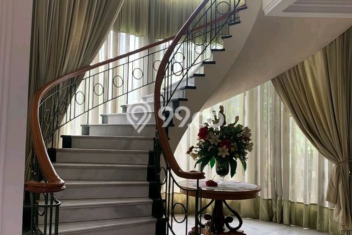 For Sale Hunian Elegan Cozy di Jakarta Utara For Sale Hunian Elegan Cozy di Jakarta Utara