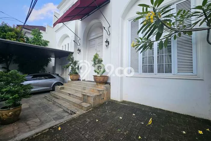 Rumah sewa siap pakai 3 Kamar Tidur di Menteng Atas, Jakarta Pusat Rumah sewa siap pakai 3 Kamar Tidur di Menteng Atas, Jakarta Pusat