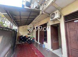 Kost Strategis Kawasan Bendungan Hilir, Luas 180m², Posisi Strategis dengan akses mudah Kost Strategis Kawasan Bendungan Hilir, Luas 180m², Posisi Strategis dengan akses mudah