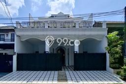 Rumah Luxury Modern Tanpa Renovasi di Pondok Indah Jakarta Selatan Rumah Luxury Modern Tanpa Renovasi di Pondok Indah Jakarta Selatan