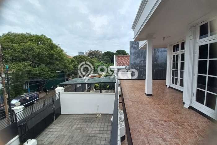 Dijual Rumah Premium dengan Fasilitas Sekitar Komplit di Menteng, Jakarta Pusat Dijual Rumah Premium dengan Fasilitas Sekitar Komplit di Menteng, Jakarta Pusat