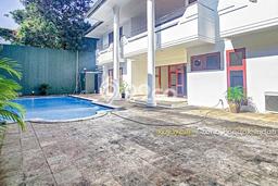 Ready to Use! Luxury House LT 719m2 Desain Modern di Permata Hijau Ready to Use! Luxury House LT 719m2 Desain Modern di Permata Hijau