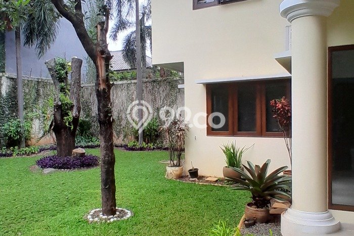 Rumah Bagus Disewakan di Pejaten, Jakarta Selatan LT 500m2, LB 300m2 Rumah Bagus Disewakan di Pejaten, Jakarta Selatan LT 500m2, LB 300m2