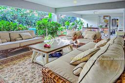 Jual Rumah Mewah Elegan Dengan View Eksklusif di Kemang, Jakarta Selatan Jual Rumah Mewah Elegan Dengan View Eksklusif di Kemang, Jakarta Selatan