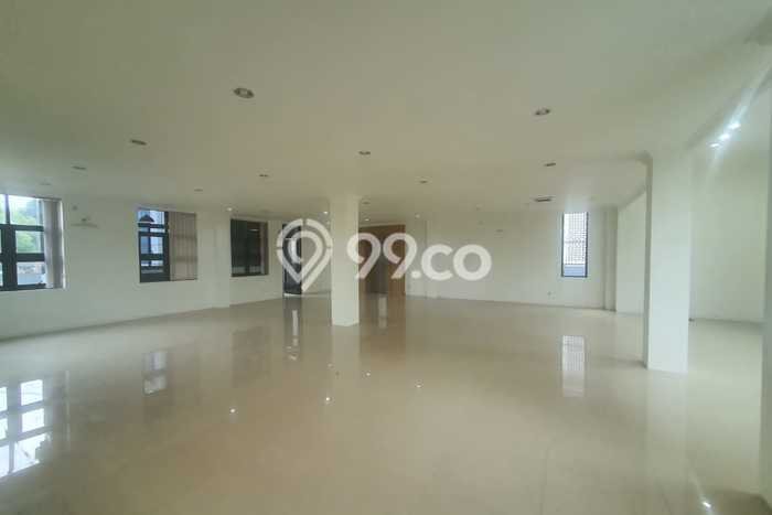 Unit Komersial Dijual di Jakarta Selatan LT 600m2 & LB 360m2 Unit Komersial Dijual di Jakarta Selatan LT 600m2 & LB 360m2