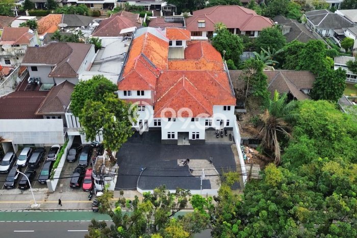 Komersial Dijual di Menteng LT 1046m2, LB 2400m2 Solusi Investasi Cerdas Komersial Dijual di Menteng LT 1046m2, LB 2400m2 Solusi Investasi Cerdas