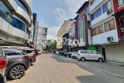 Komersial Bagus LT 204m2 LB 849m2 Dijual di Kebayoran Baru Jakarta Selatan Komersial Bagus LT 204m2 LB 849m2 Dijual di Kebayoran Baru Jakarta Selatan