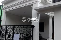 Rumah Modern 3 KT di Pondok Kelapa Jakarta Timur Semi Furnished Rumah Modern 3 KT di Pondok Kelapa Jakarta Timur Semi Furnished