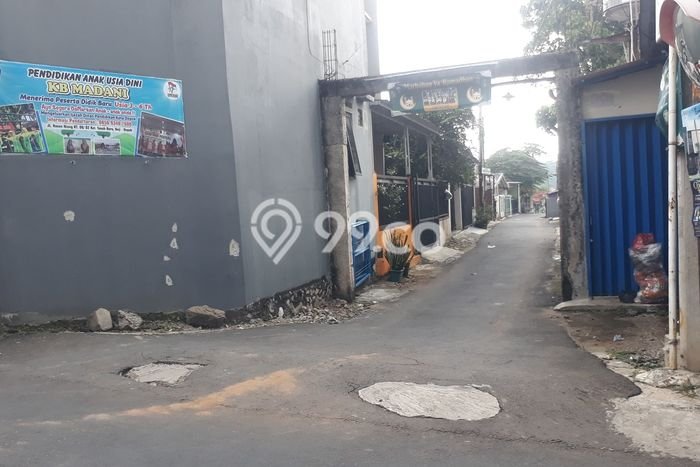 Tanah Dijual Area Strategis di Tanah Baru Depok 287m2 Tanah Dijual Area Strategis di Tanah Baru Depok 287m2