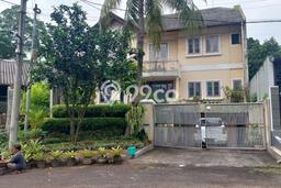 Rumah Luxury Modern Tanpa Renovasi di Cirendeu Jakarta Selatan Rumah Luxury Modern Tanpa Renovasi di Cirendeu Jakarta Selatan