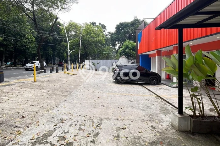 Komersial Disewakan di Area Ramai Kebayoran Baru, Jakarta Selatan Komersial Disewakan di Area Ramai Kebayoran Baru, Jakarta Selatan