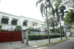 Best Deal Hunian Premium Ideal dan Luas di Menteng, Jakarta Pusat Best Deal Hunian Premium Ideal dan Luas di Menteng, Jakarta Pusat