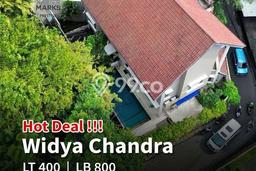 Sewa Rumah Nyaman LT 400m2 / LB 800m2 di SCBD, Jakarta Selatan Sewa Rumah Nyaman LT 400m2 / LB 800m2 di SCBD, Jakarta Selatan
