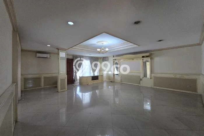 Hunian Modern Untuk Disewakan di Pondok Indah Jakarta Selatan 5 KT & 5 KM Hunian Modern Untuk Disewakan di Pondok Indah Jakarta Selatan 5 KT & 5 KM