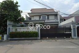 Rumah Elit Modern Tanpa Renovasi di Cipete Jakarta Selatan Rumah Elit Modern Tanpa Renovasi di Cipete Jakarta Selatan
